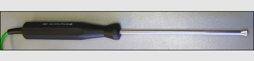 Spring-loaded surface temperature probe